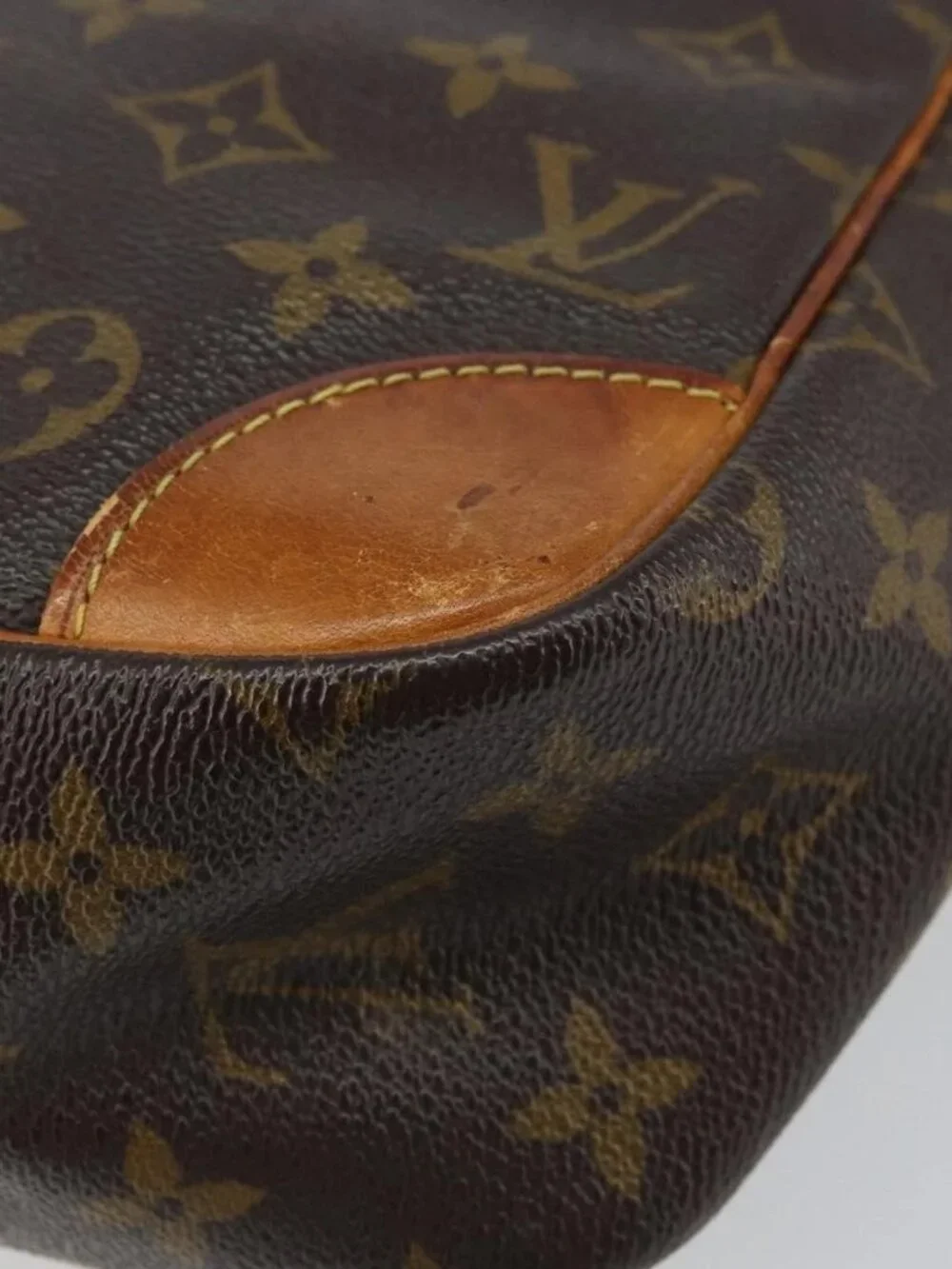 LOUIS VUITTON Monogram Danube MM Shoulder Bag M45264 LV Auth 159539